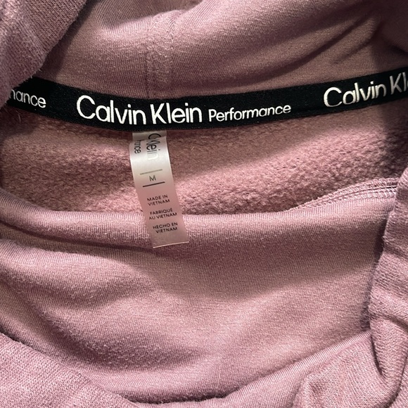 Calvin Klein sweatshirt! - Picture 3 of 6